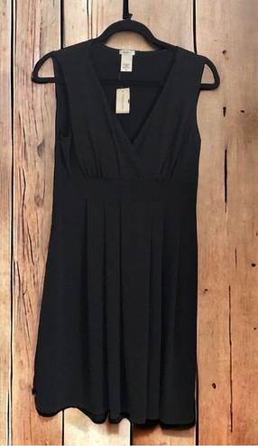 Studio Y Simple Shine Dress Size M NWT Reg $39. 
95% Polyester 5% Spandex