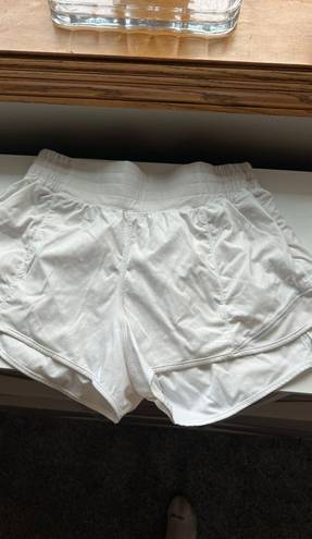 Lululemon Hotty Hot Short 2.5” White