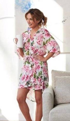 Show Me Your Mumu  Brie Pink Floral Short Sleeve Robe O/S