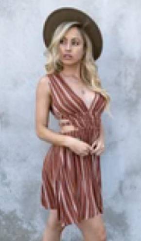 Harper NWT  STRIPE PLUNGING V-NEXK DRESS