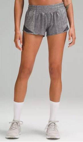 Lululemon Hottie Hot Shorts 2.5”