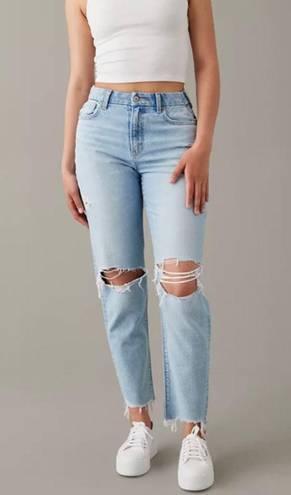 American Eagle AE Strigid Curvy Ripped Mom Jean