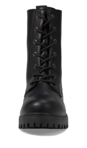 blowfish NWT  Malibu Lug Black Lace Up Boots