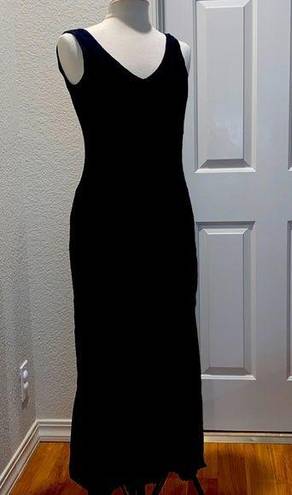 St. John  Evening Black Sleeveless V-neck Maxi Sweater Dress EUC Sz 10