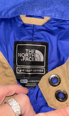 The North Face  Steep Series Size Ss