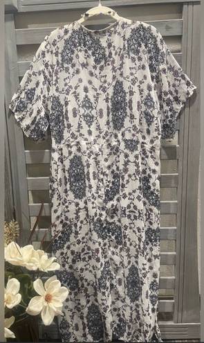 Charlotte Russe Women's Floral Print Kimono Size S/M