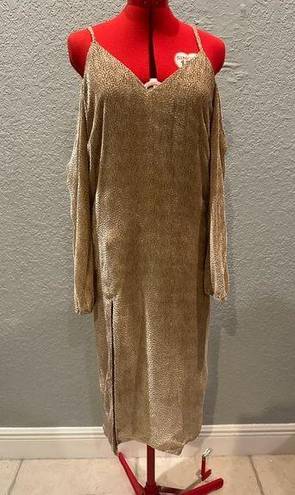 Michelle Mason  Cut Off Long Sleeve Velvet Dress, Size 4