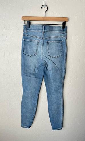 Spanx  high rise skinny jeans light wash small NWT