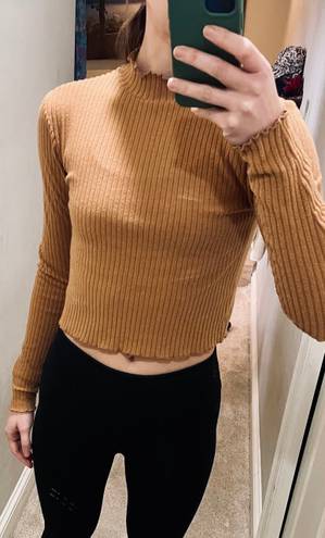 BP Cropped Long Sleeve Top