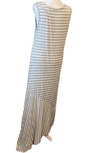 Krass&co NY& grey & white striped sleeveless asymmetrical maxi dress 👗 GUC