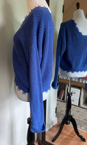 Moon & Madison Medium Blue Sweater 