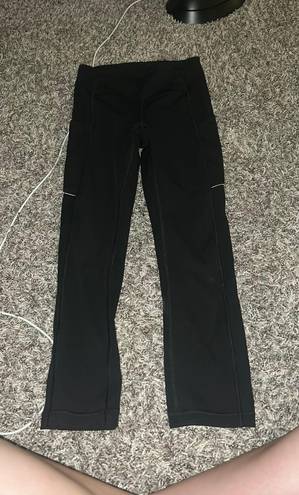 Lululemon black capri lulu leggings