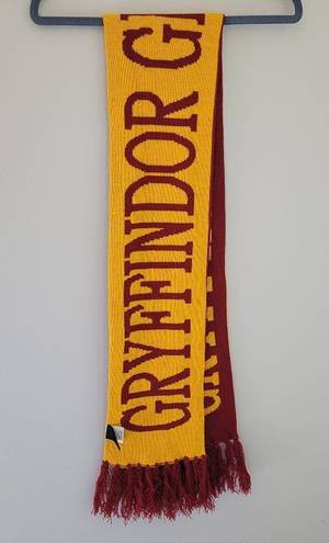 Harry Potter The Wizarding World of  Reversible Gryffindor Embroidered Sc…