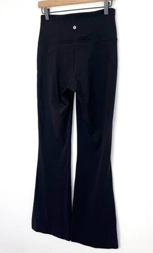 Lululemon  Groove Pant Flare Super High-Rise *Nulu
Black Size 8 SOLD OUT STYLE