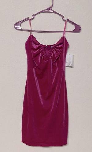 SO NWT strapless hot pink velvet v wire mini dress lined New Years Eve Valentines