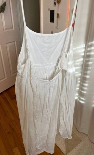 American Eagle open back white dress