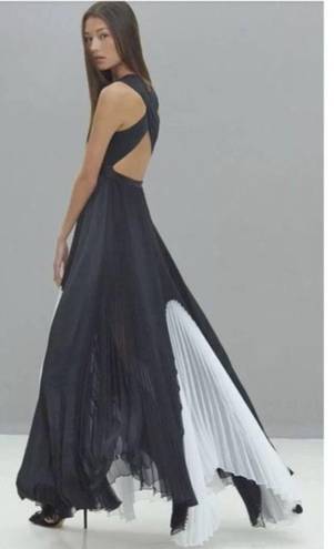 Alexis NWT  Federico Long Pleated Organza Silk Maxi Dress Black White Size XS