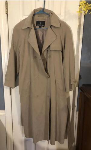 London Fog women’s belted trenchcoat size 12 khaki