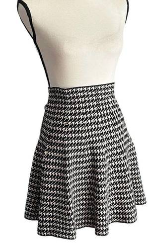 Max Studio Houndstooth High Waisted Flared Mini Skirt ,Size M