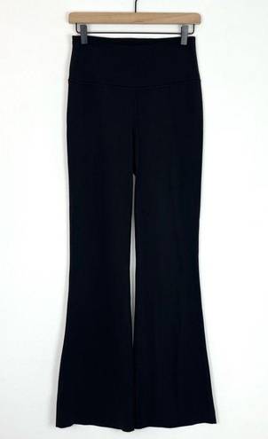 Lululemon  Groove Pant Flare Super High-Rise *Nulu
Black Size 8 SOLD OUT STYLE