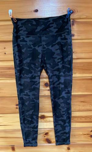 Danskin Camo Leggings 