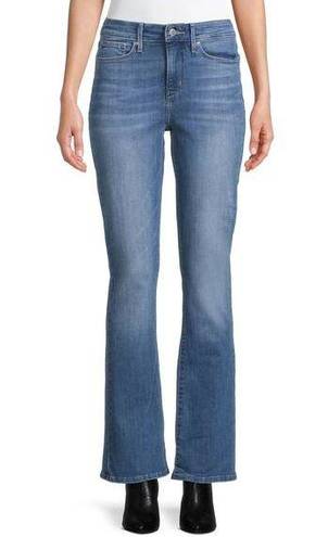 Levi Strauss & CO. Signature by Women's Totally Shaping Mid Rise Bootcut Jeans