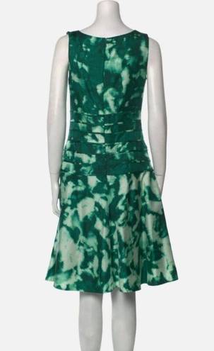 Oscar de la Renta  Silk White Green Abstract Fit Flare Dress SZ 8