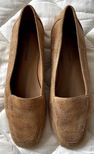 Donald Pliner  Tamryn Rose Gold Loafers Size 7.5 (ballet flats metallic shoes)