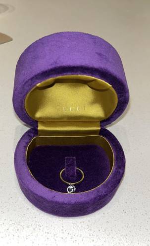 Gucci 18k White Gold Ring