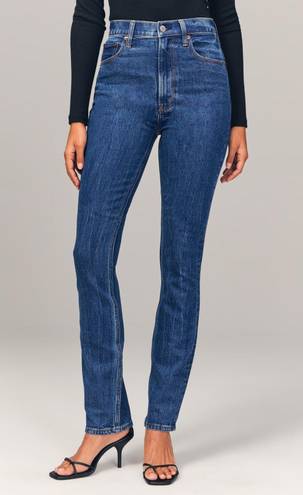 Abercrombie & Fitch Ultra High Rise 90s Slim Straight Jean