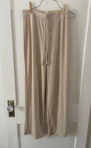 Lulus  cream wide leg high waisted lounge pants woman’s size medium