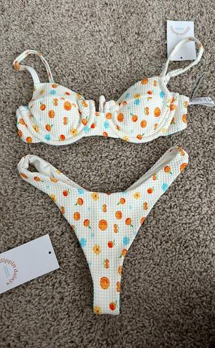 Daisy Dippin’ ’s Bikini Set