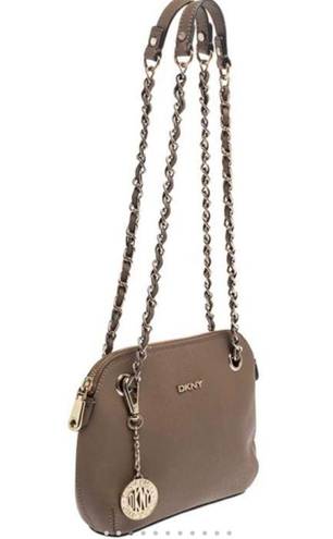 DKNY NWOT  Brown Leather Bryant Park Shoulder Bag