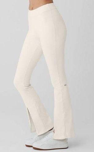 Alo Yoga Alo Airbrush High-Waist Flutter Legging in Ivory Flared Athletic Pants Size L