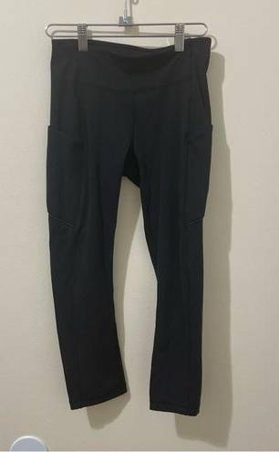 Lululemon Womens Crop Capri Leggings Size 4 Black Side Pockets - $34 - From  Erica