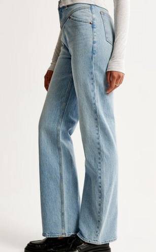 Abercrombie & Fitch  high rise 90s relaxed jeans