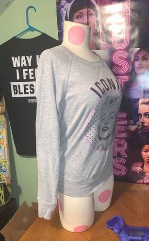 Marilyn Monroe Reversible  Xs Sweater