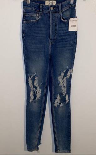 We The Free Free People  Phoenix Ripped Skinny Jeans size 24 Blue 🆕