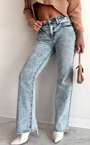 Nana Macs ACID WASH MID-RISE SNEAK PEEK BOOTCUT JEANS (LIGHT ACID)