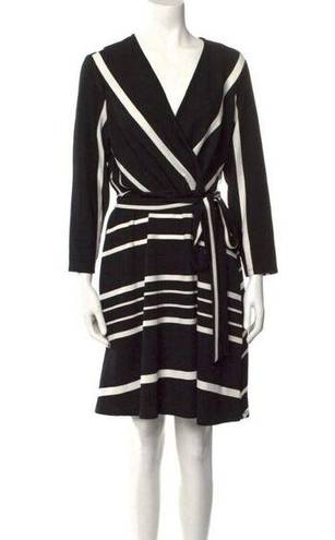 Tiana B  New sz 2X Black/white Dress. CDRS058