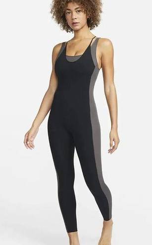 Nike  Yoga Dri-Fit Luxe 7/8 Colorblock Jumpsuit Small