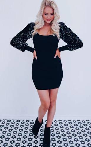 Vine & Love  Black Sequin Bishop Sleeve Ribbed Bodycon Mini Dress Sz L