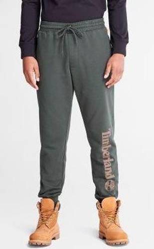 Timberland Logo Sweatpant in Dark Olive