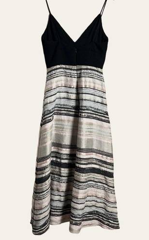 Badgley Mischka  Neutral Stripe V-Neck Hi-Low Jacquard Formal Gown Size 10