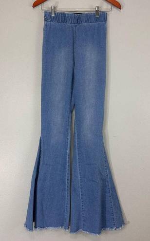 Lee Laynee &  High Rise Pull On Frayed Hem Bell Bottom Jeans Sz S