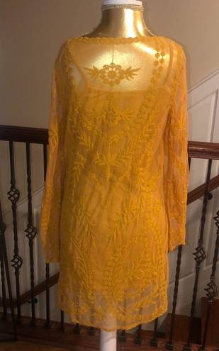 Divided Yellow Lace Dress 