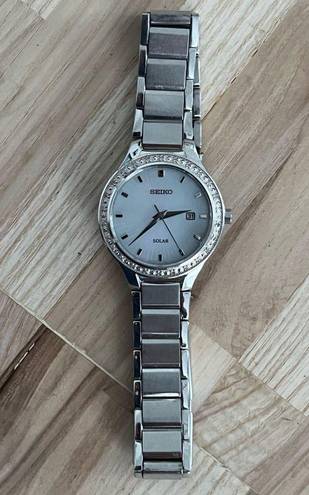 Seiko  Solar Ladies Watch Diamonds Stainless Bracelet Pearl Dial Date Window