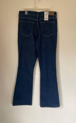 Levi Strauss & CO. Signature by Levi Strauss NEW Mid-rise Bootcut jean Simply Stretch Women’s sz 6M