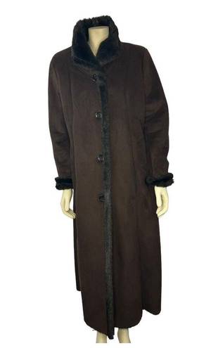 Jones New York Vintage 's luxe style trimmed, faux fur long brown coat size large