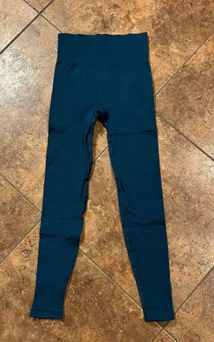 Balance Athletica Topaz Quartz Energy Leggings Teal Size M